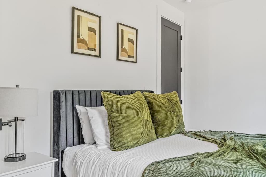 Holiday home Modern 4br Retreat In Uptown! *